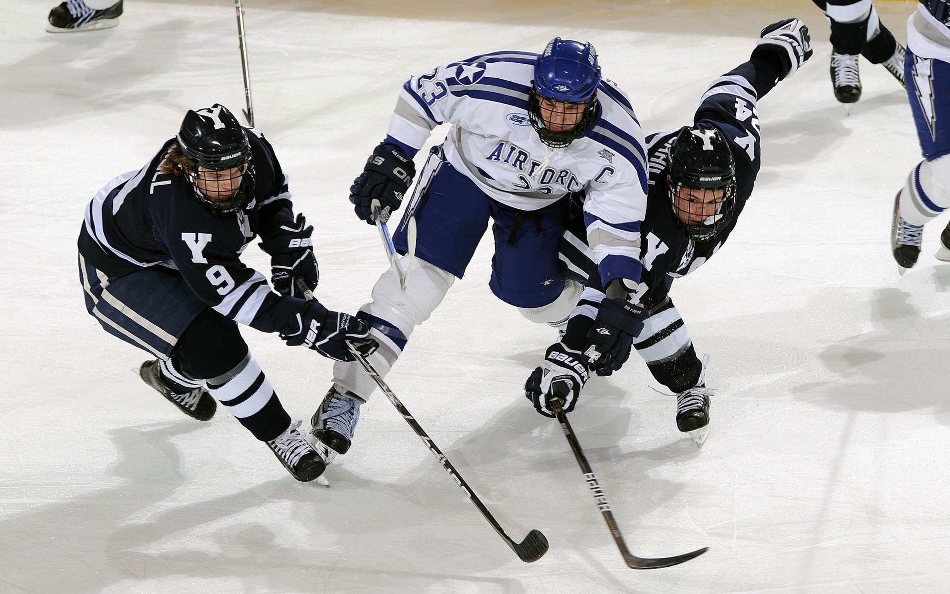 LCK联盟发布电子竞技选手伤病预防指南,电子竞技选手手伤因为什么